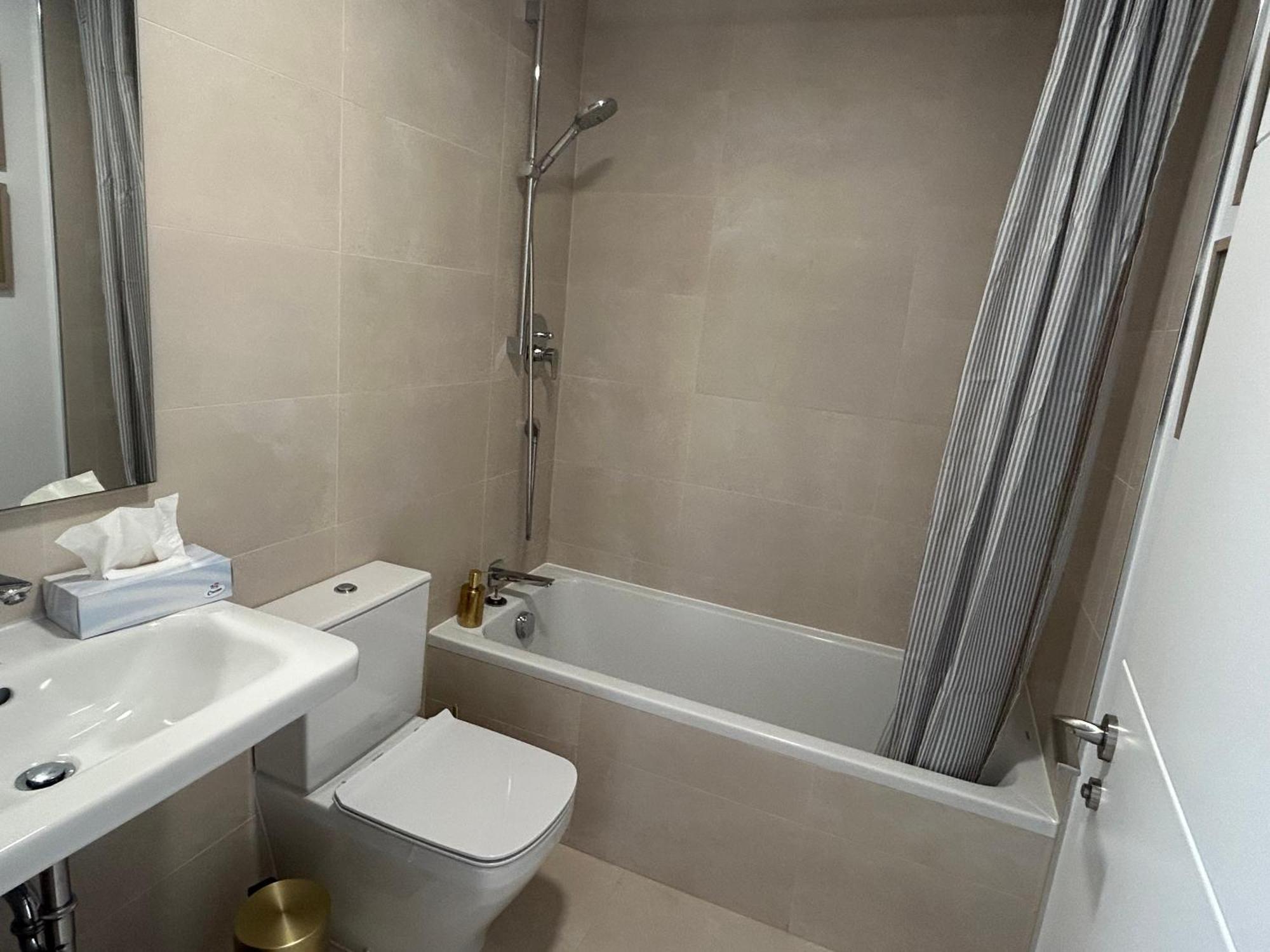 Golden Dreams Of Apartamento